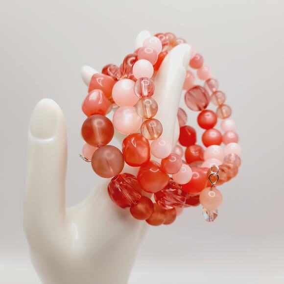 Vintage 1950s Lucite Moonglow Beaded Memory Wire Bracelet 4 Row Pink Coral Beads - Picture 7 of 12